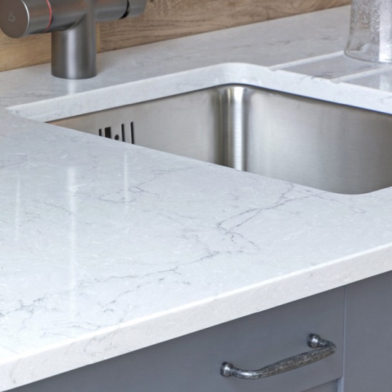 a CRL Quartz Vicenza 20mm worktop with a sink cut out and draining grooves