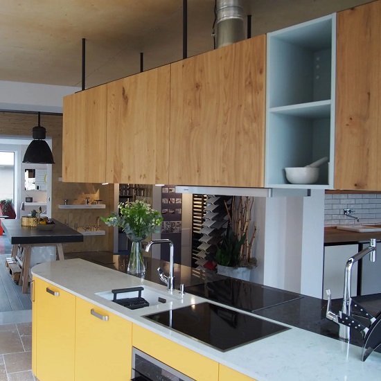 a kitchen with Technistone Brilliant Arabesco worktops