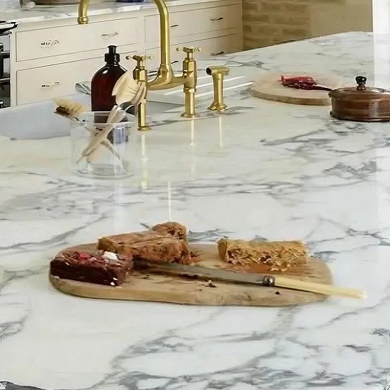 Arabescato Faniello marble kitchen worktops