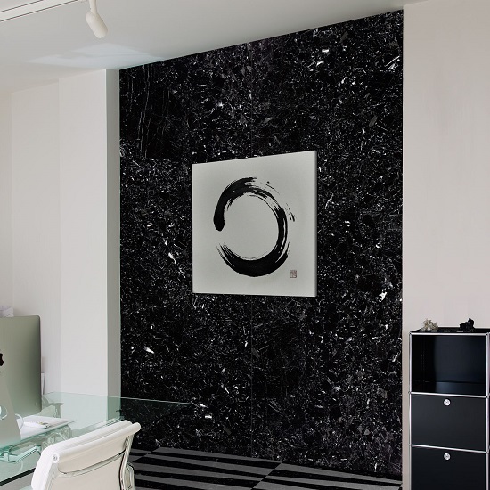 Canfranc Black marble wall