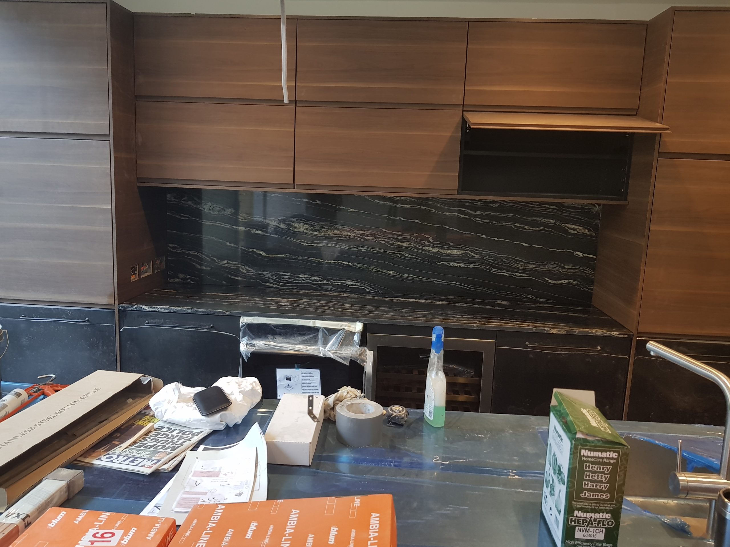 Tropical Storm quartzite polished kitchen worktops