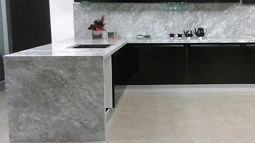 Superwhite quartzite worktop for your kitchen