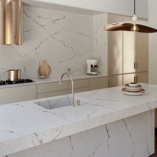 a modern kitchen using Silestone Versailles Ivory worktops