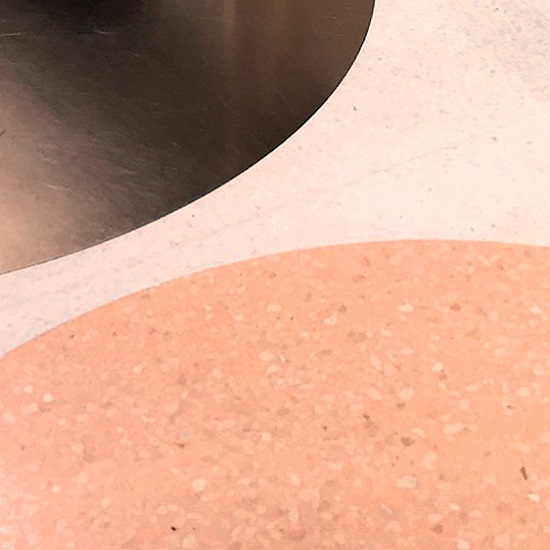 a photo of a pink terrazzo Rosa floor