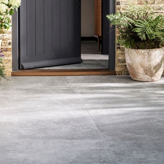 Bourgogne Grey Limestone floor