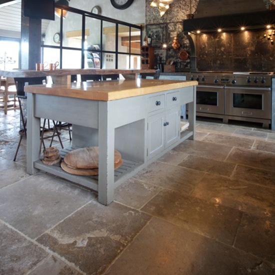 Bourgogne Grey Limestone kitchen