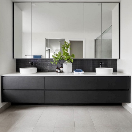 Caesarstone Snow vanity top